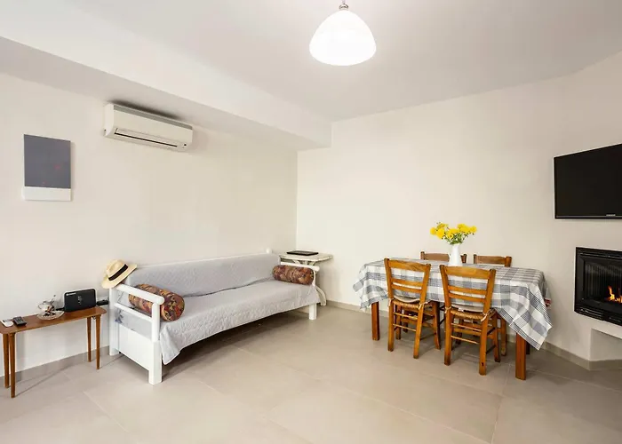 Azure Seaside Retreat In The Heart Of Petalidi
