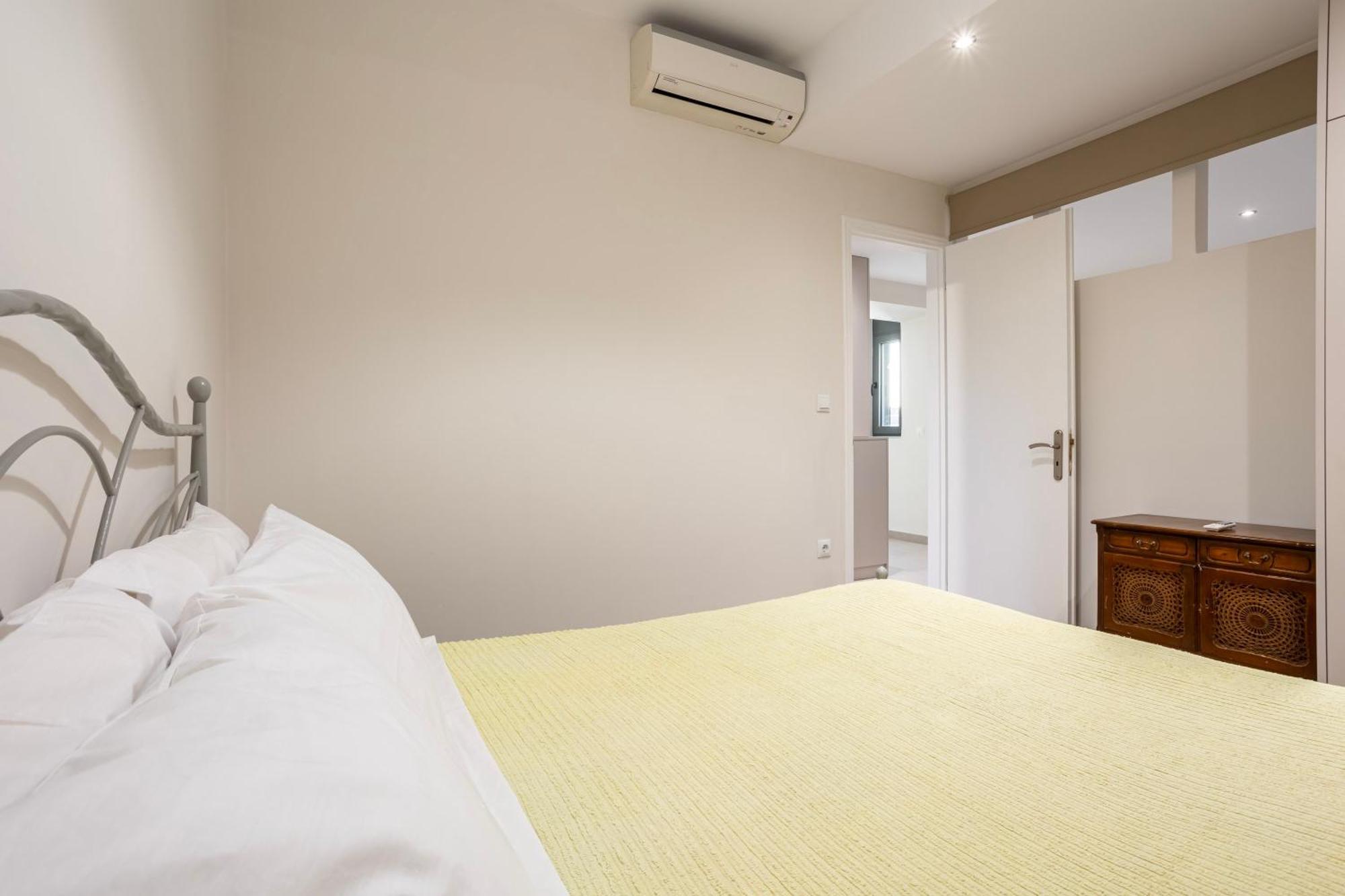 Azure Seaside Retreat In The Heart Of Апартаменты